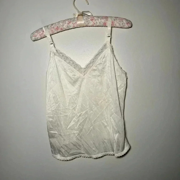 Vintage nylon and lace cream camisole cottagecore S - Picture 3 of 4